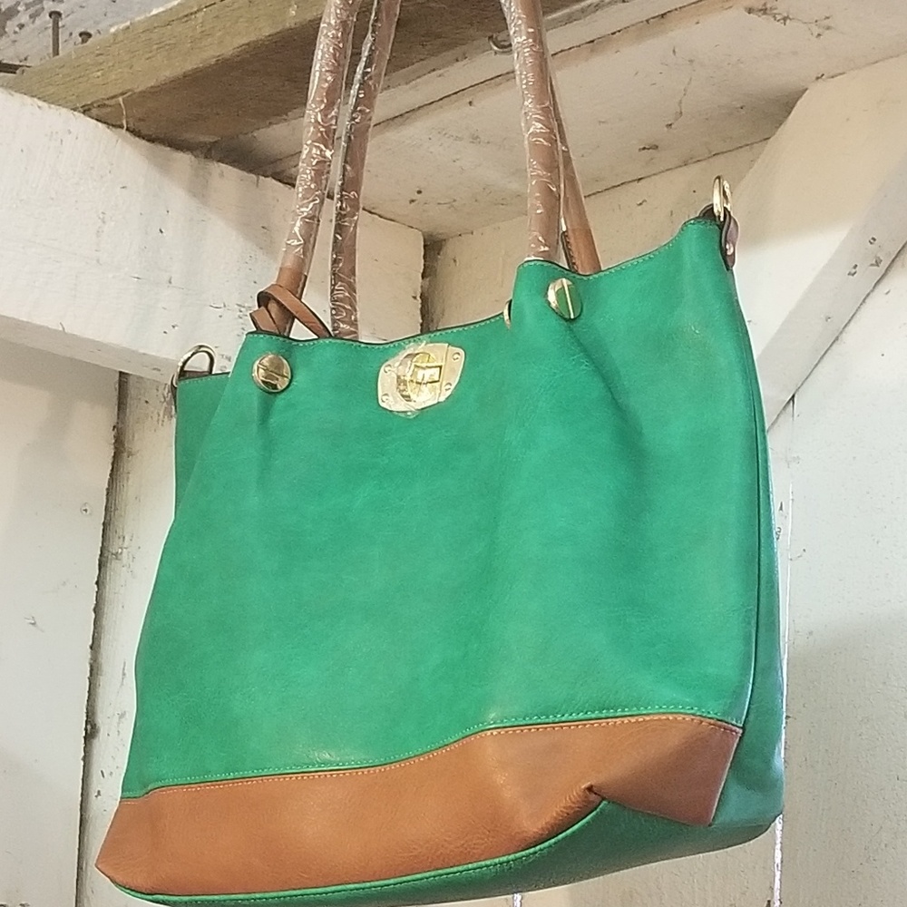 Green/brown purse